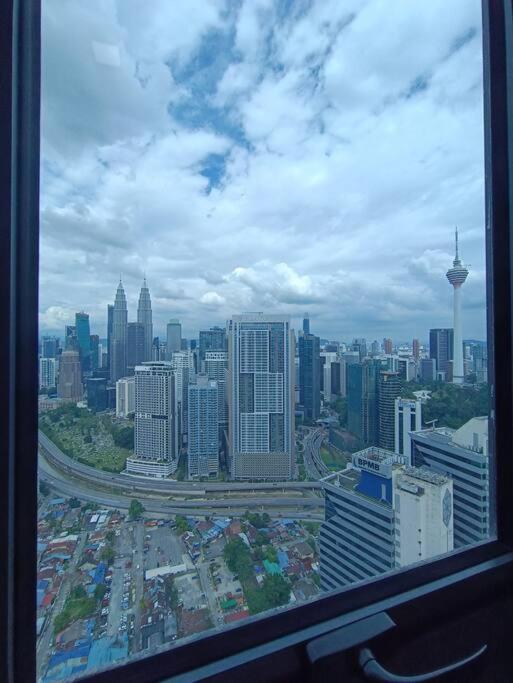 Lx 39A Balcony Klcc View 1 Bedroom Infinity Pool Kuala Lumpur Extérieur photo