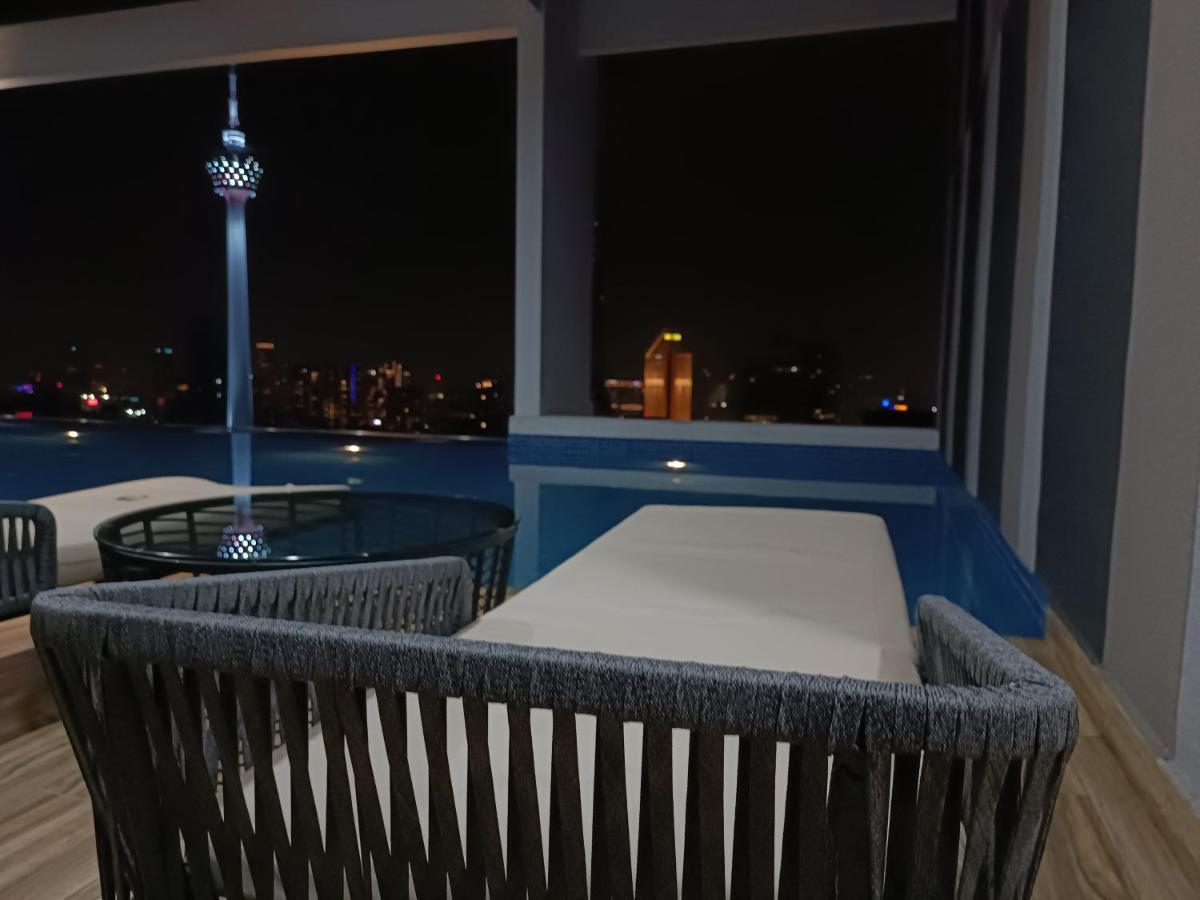 Lx 39A Balcony Klcc View 1 Bedroom Infinity Pool Kuala Lumpur Extérieur photo