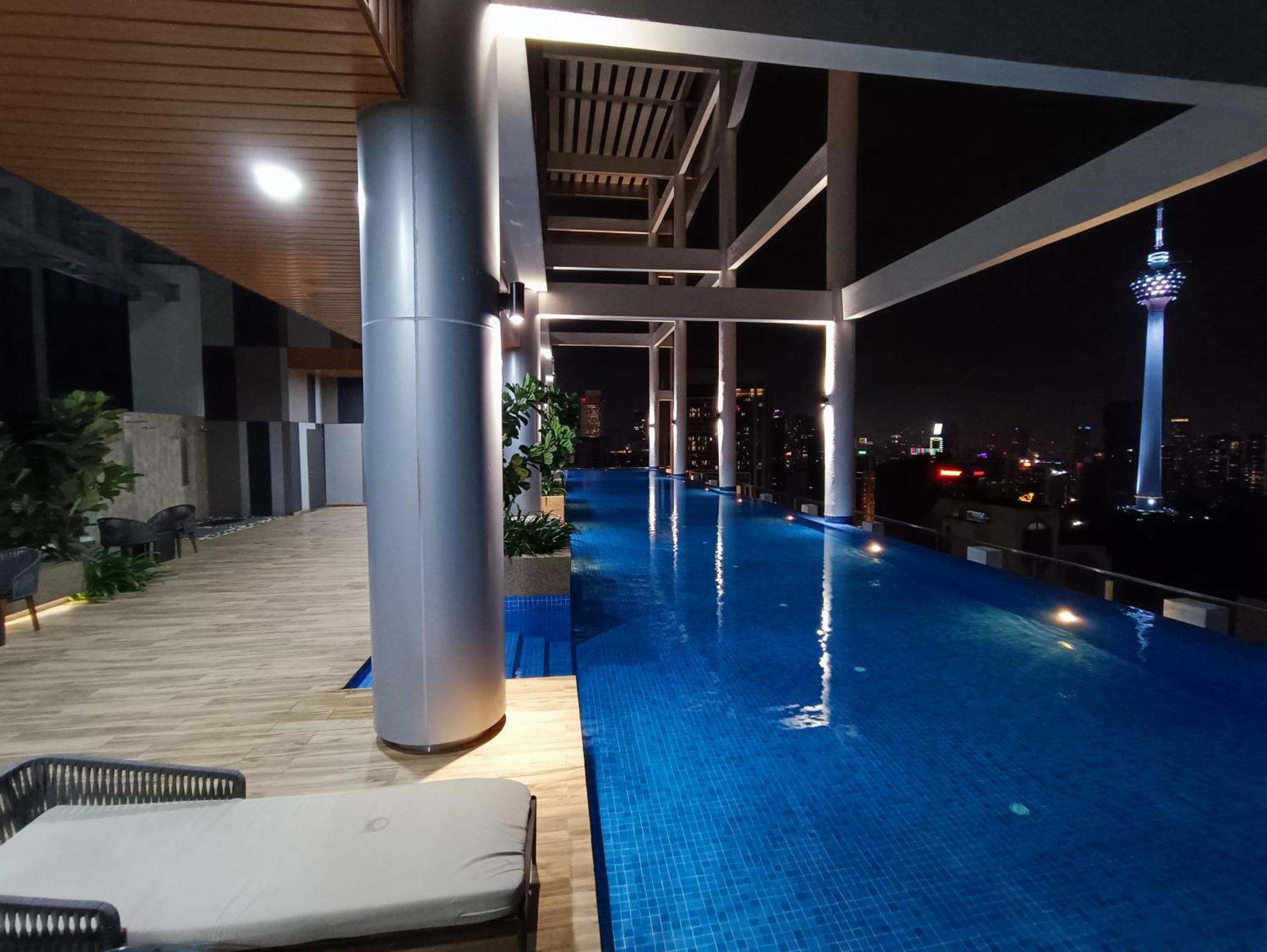 Lx 39A Balcony Klcc View 1 Bedroom Infinity Pool Kuala Lumpur Extérieur photo