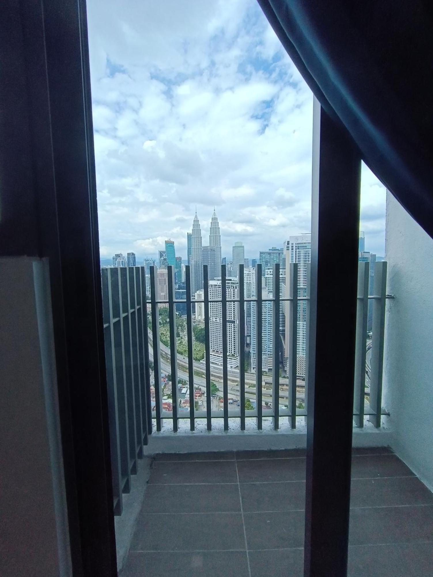 Lx 39A Balcony Klcc View 1 Bedroom Infinity Pool Kuala Lumpur Extérieur photo
